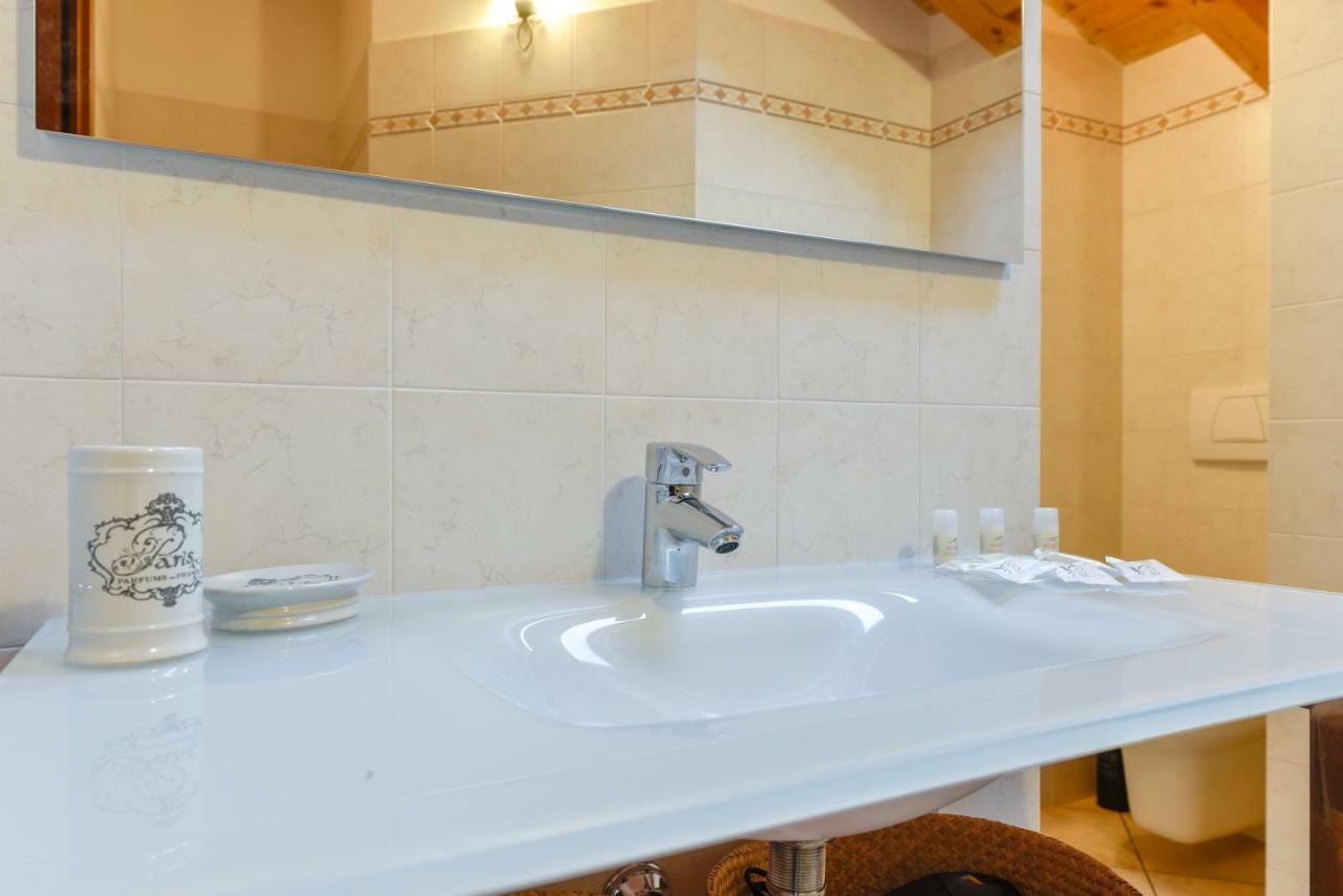 Villa Dei Venti - Comfort Holiday แบร์กาโม ภายนอก รูปภาพ